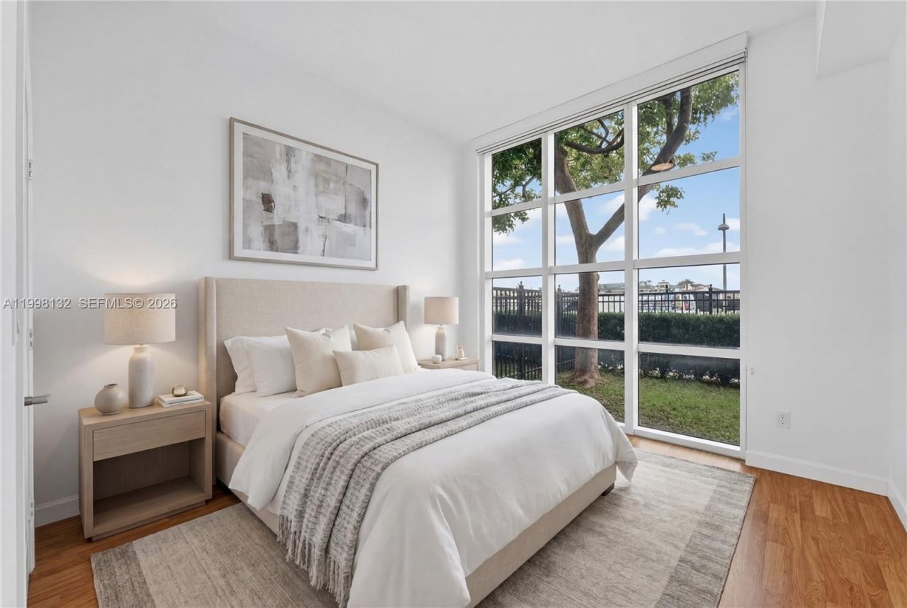 1945 S Ocean Dr, Unit M2, Hallandale Beach, FL 33009 Photo