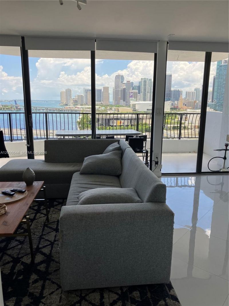 555 NE 15th St, Unit 19K, Miami, FL 33132 Photo