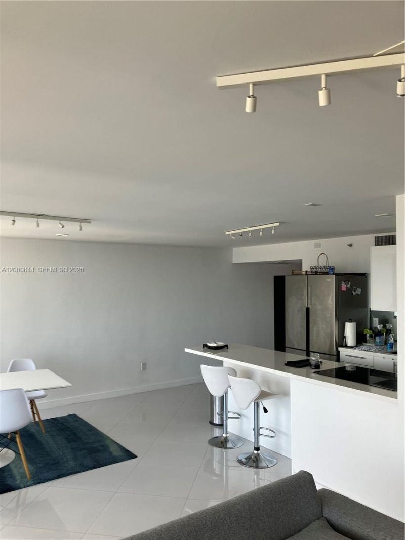 555 NE 15th St, Unit 19K, Miami, FL 33132 Photo