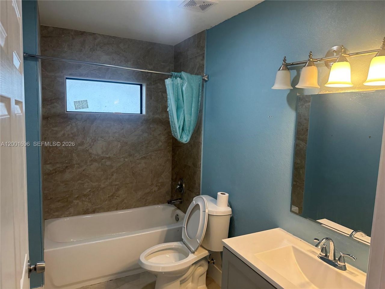 587 NW 100th St, Unit C, Miami, FL 33150 Photo