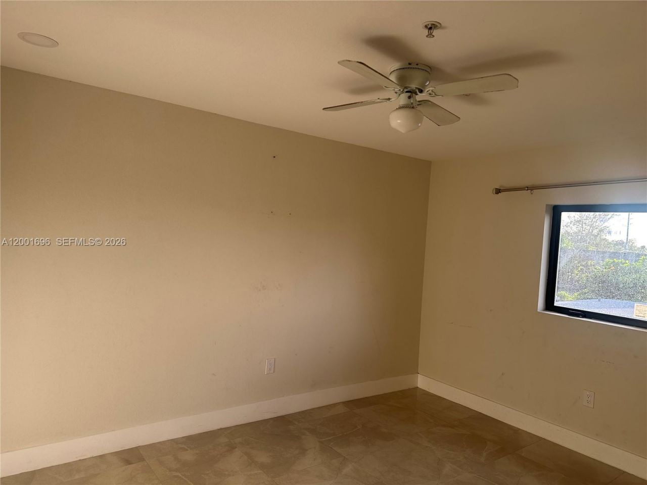 587 NW 100th St, Unit C, Miami, FL 33150 Photo