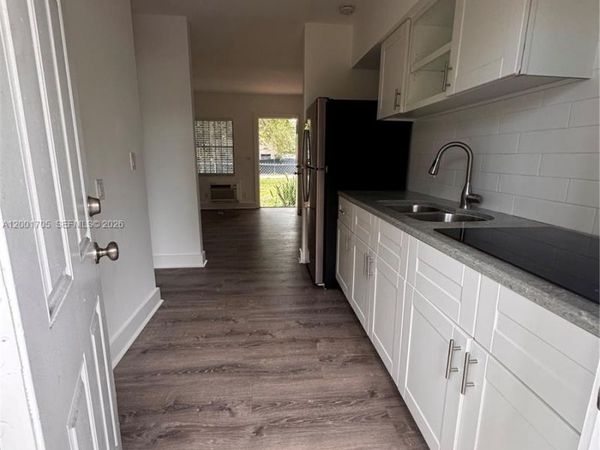 7701 NE 3rd Ct, Unit 3, Miami, FL 33138