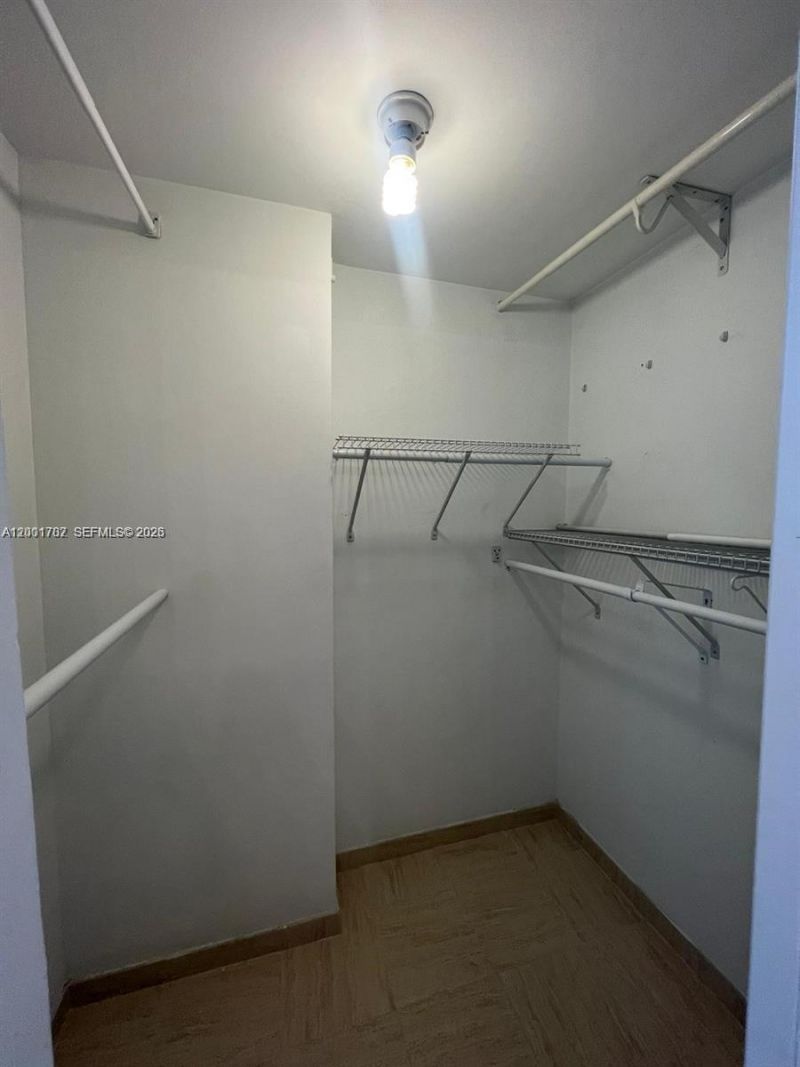 2425 SW 27th Ave, Unit 907, Miami, FL 33145 Photo