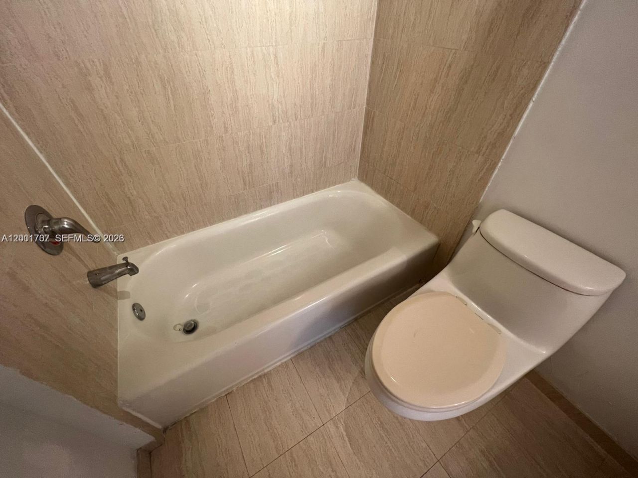 2425 SW 27th Ave, Unit 907, Miami, FL 33145 Photo