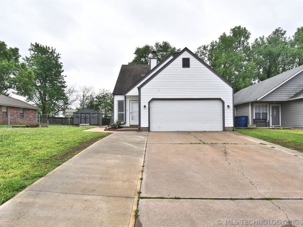 1828 W 58th Street , Tulsa, OK 74107