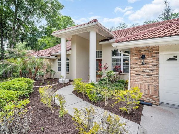 1404 EAST LAKE WOODLANDS PARKWAY , OLDSMAR, FL 34677