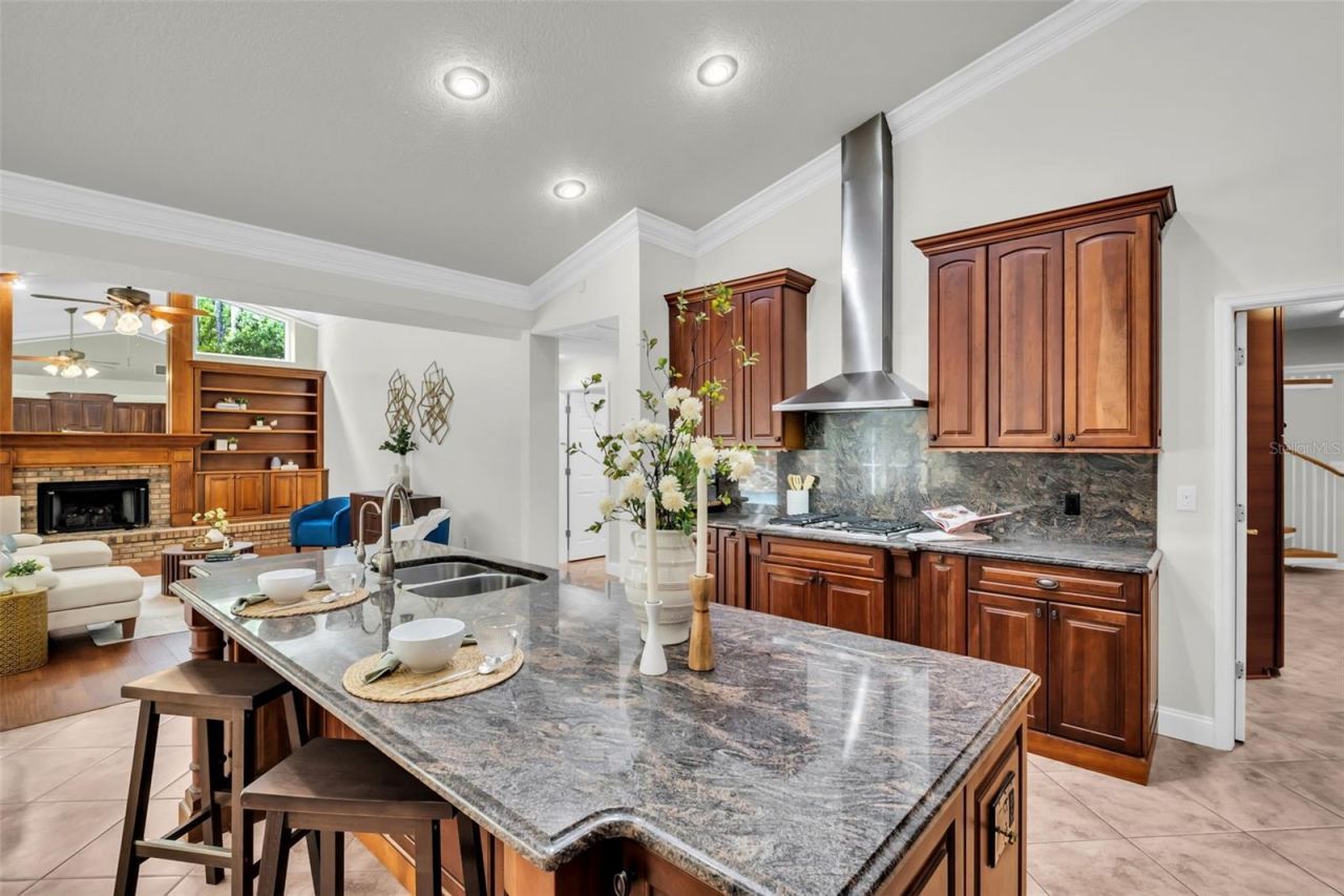 1404 East Lake Woodlands Parkway, Oldsmar, FL 34677 Photo