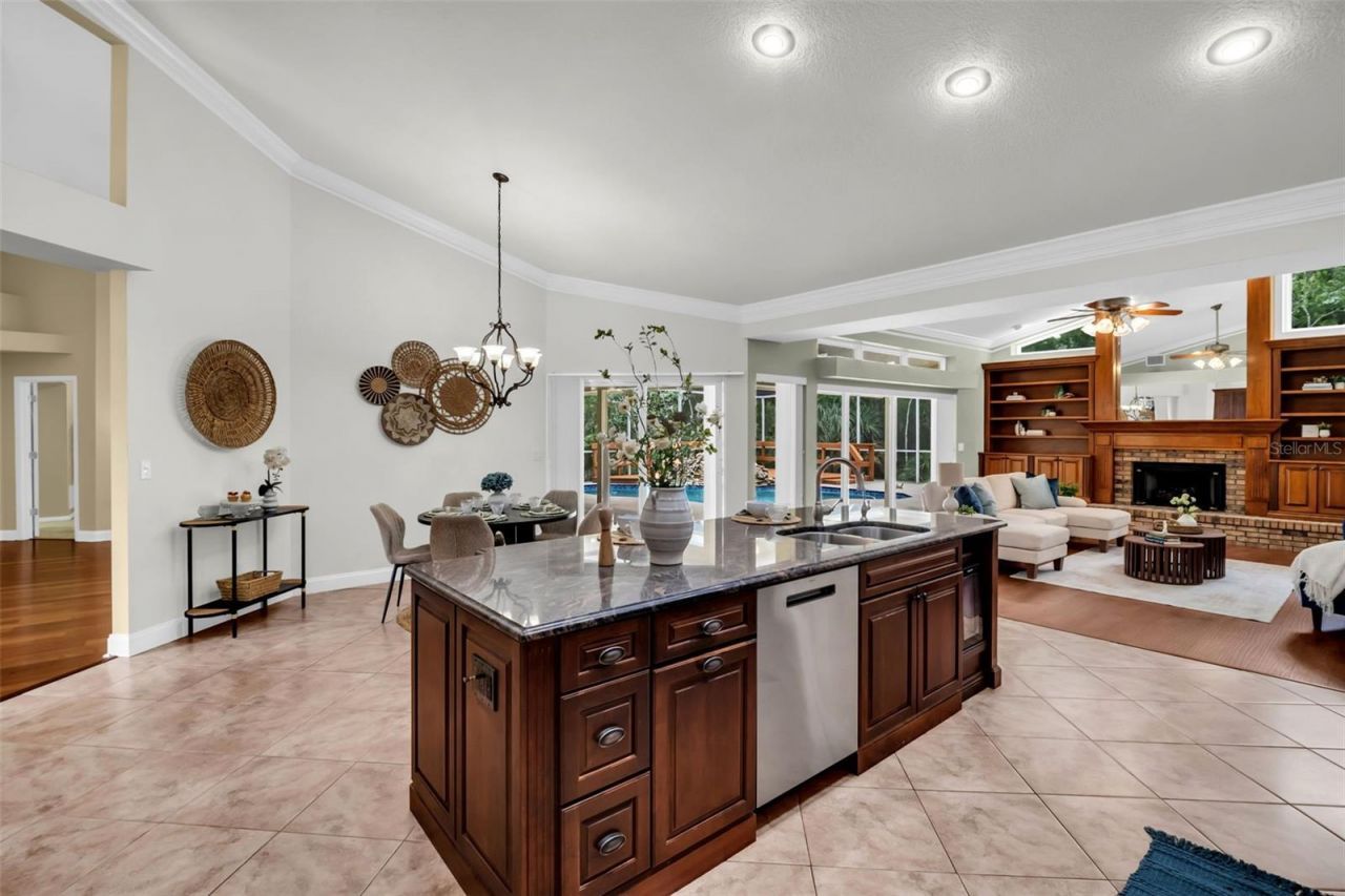 1404 East Lake Woodlands Parkway, Oldsmar, FL 34677 Photo