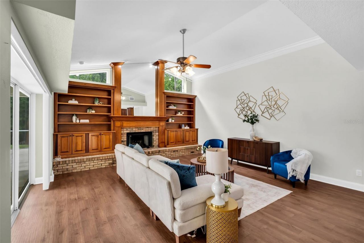 1404 East Lake Woodlands Parkway, Oldsmar, FL 34677 Photo