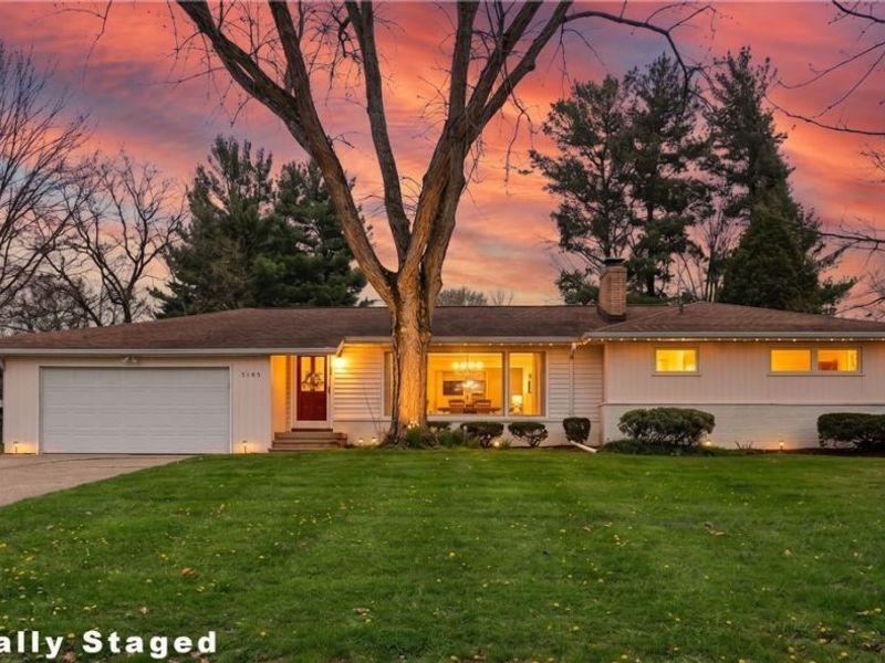 3143 Morewood Road, Fairlawn, OH 44333 Photo 2