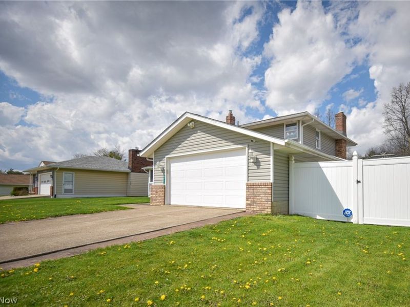 4713 Persimmon Lane, Brunswick, OH 44212 Photo 3