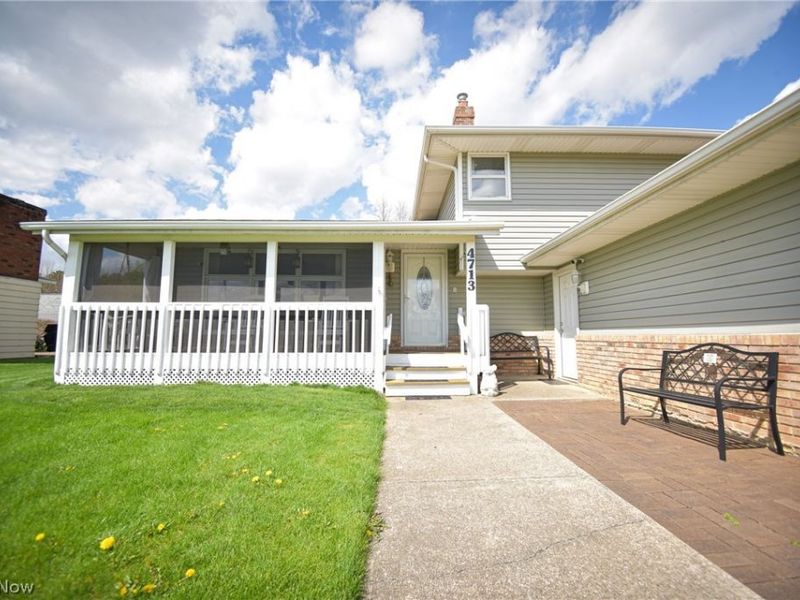 4713 Persimmon Lane, Brunswick, OH 44212 Photo 4