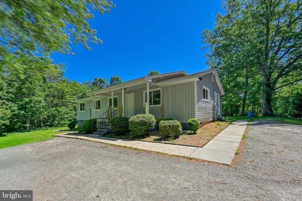 1062 Pendleton Road, Mineral, VA 23117 Main Photo