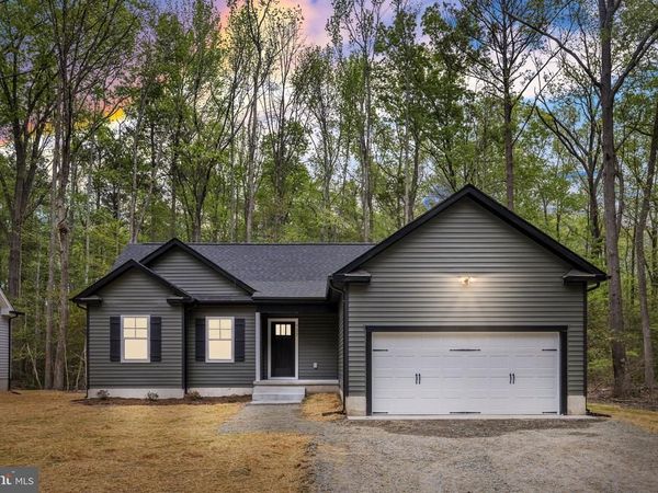 722 CIRCLE LANE , COLONIAL BEACH, VA 22443