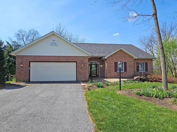 132 BUCKINGHAM DRIVE, CHAMBERSBURG, PA 17201