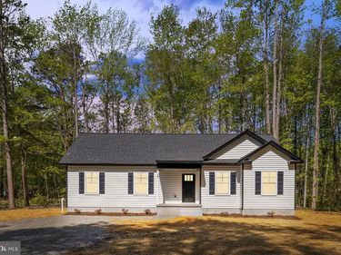 17 LILLY WAY , COLONIAL BEACH, VA 22443