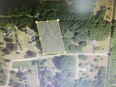 Fox Crossing, Knox, IN 46534