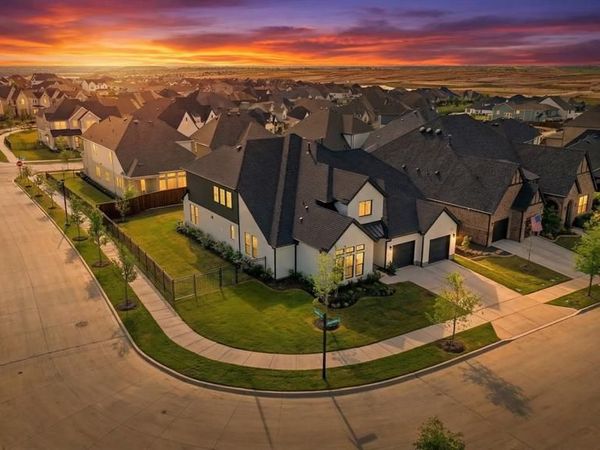 2113 Heather Hills Drive, Fort Worth, TX 76008
