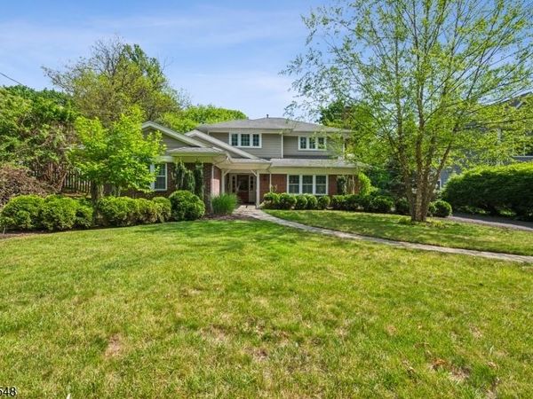 678 Springfield Ave, Summit, NJ 07901