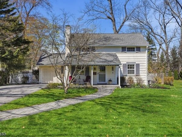 33 Hoyt St, Madison, NJ 07940