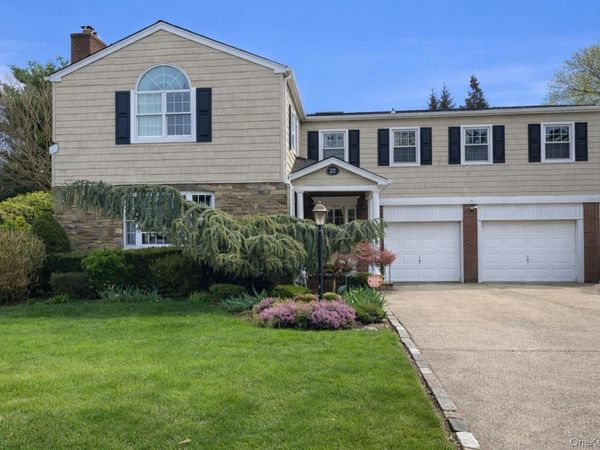 221 Kensington Road, Garden City, NY 11530