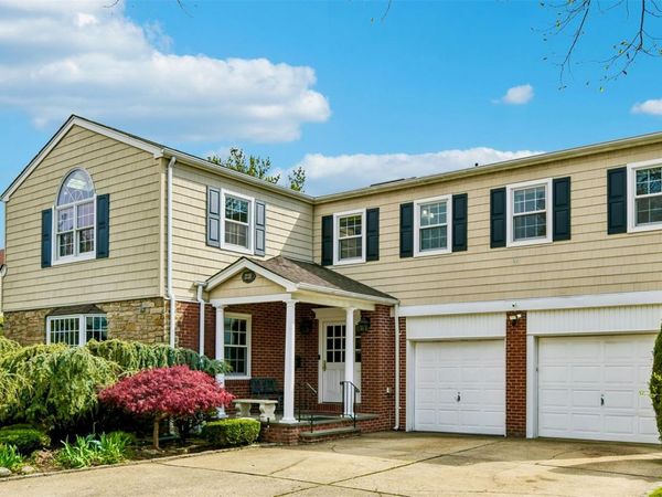 221 Kensington Road, Garden City, NY 11530