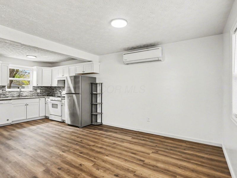 5463 Sedalia Drive, Columbus, OH 43232 Photo 6