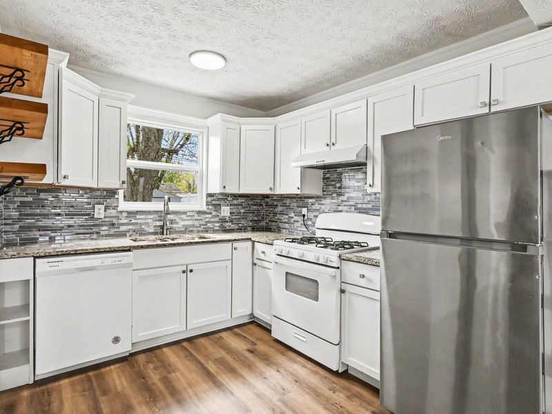 5463 Sedalia Drive, Columbus, OH 43232 Photo 7