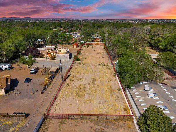 7331 4th Street NW, Los Ranchos, NM 87107