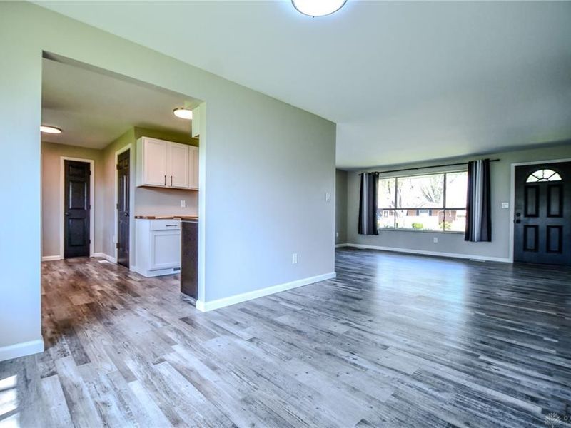 308 Oldham Way, Englewood, OH 45322 Photo 11