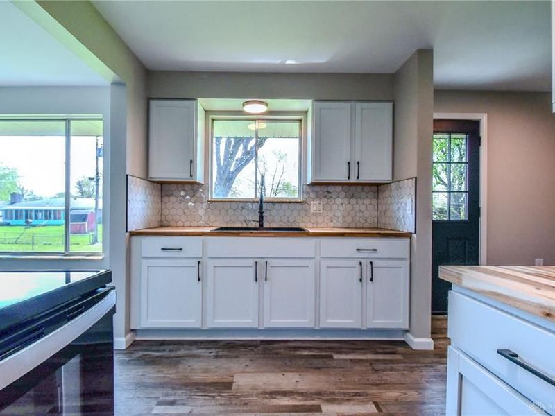 308 Oldham Way, Englewood, OH 45322 Photo 12