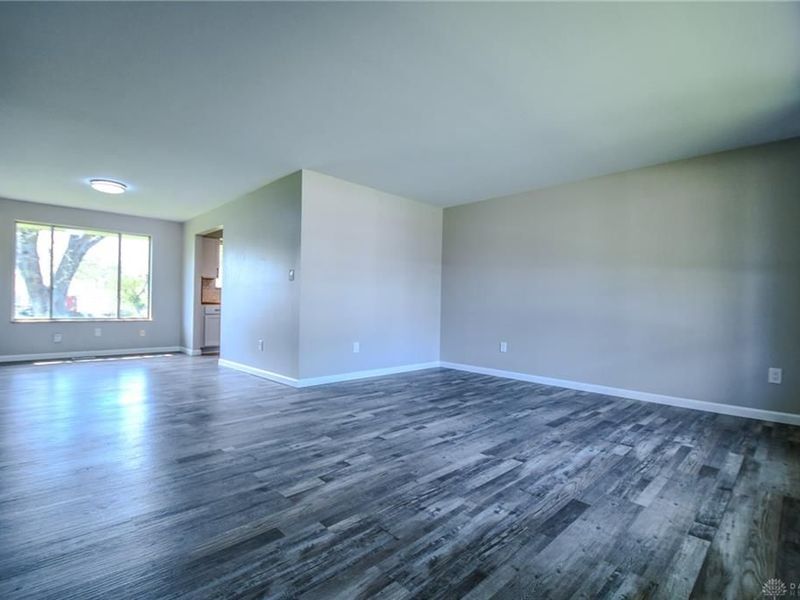 308 Oldham Way, Englewood, OH 45322 Photo 7