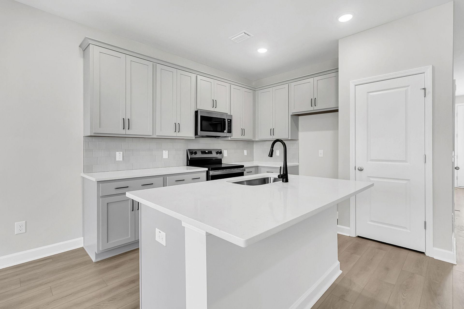 119 Berry Shoals Drive Photo 17