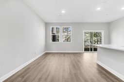 119 Berry Shoals Drive photo 4