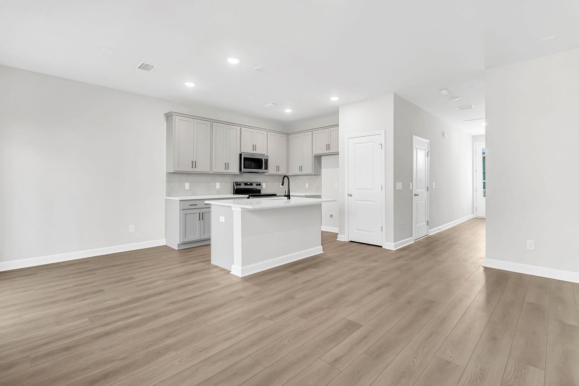 119 Berry Shoals Drive Photo 7