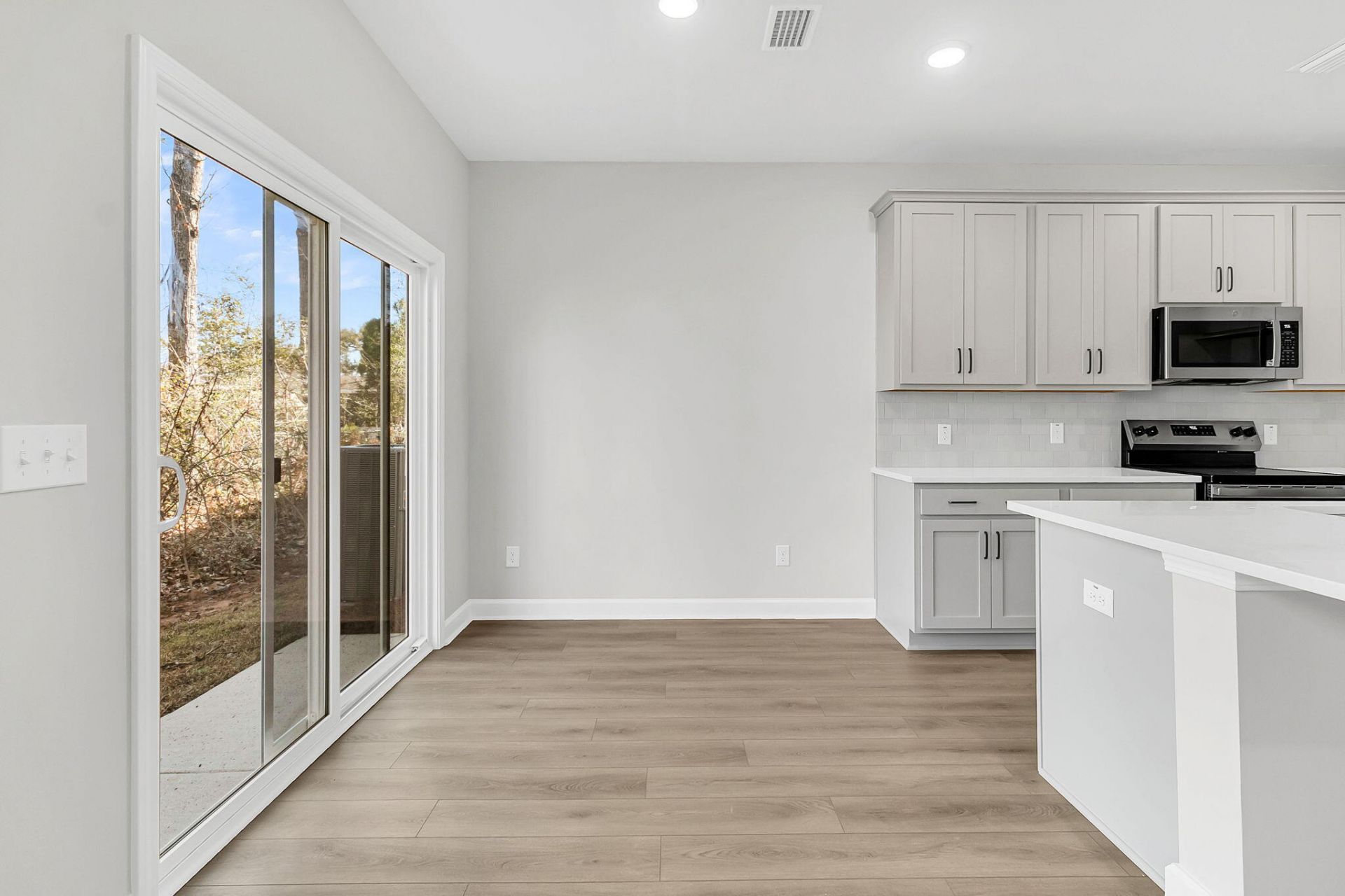 119 Berry Shoals Drive Photo 8