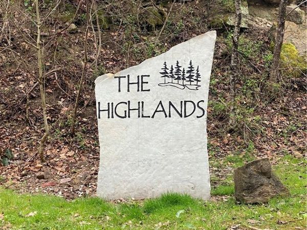 701 Tower Road, Hurricane, WV 25526