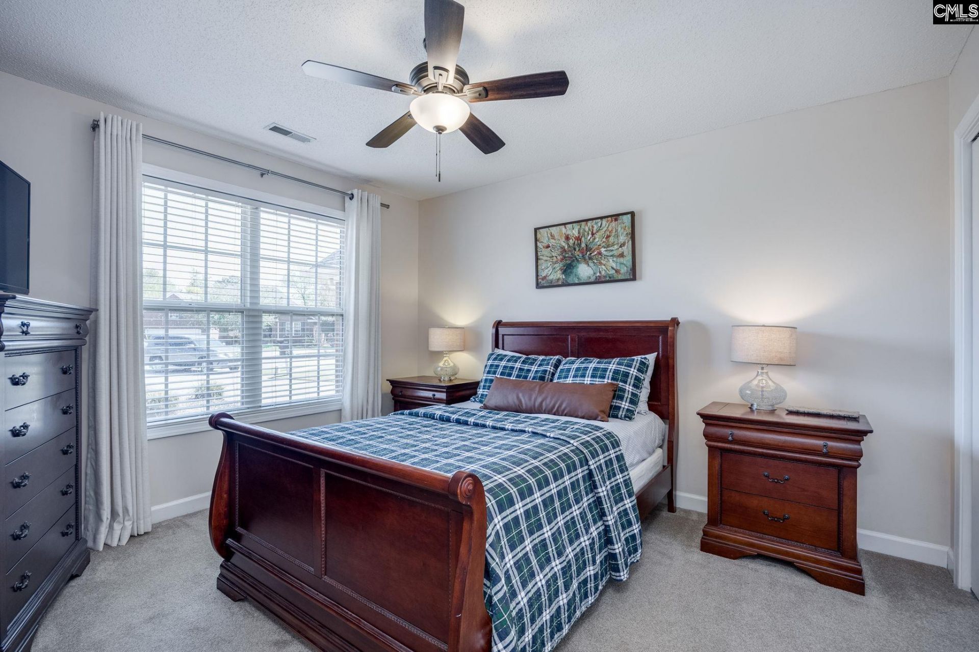 6 Holly Thorn Court Photo 23