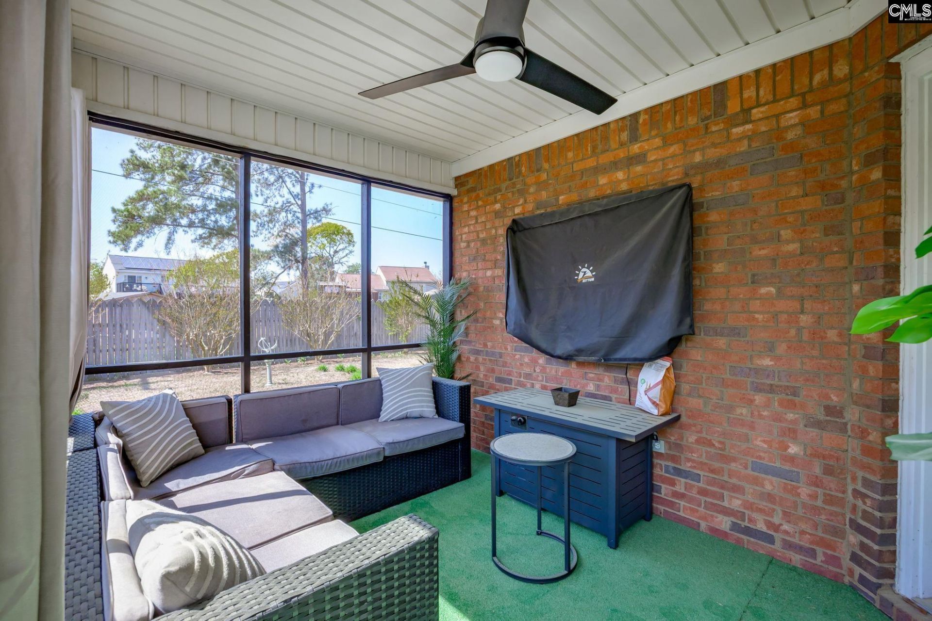 6 Holly Thorn Court Photo 30