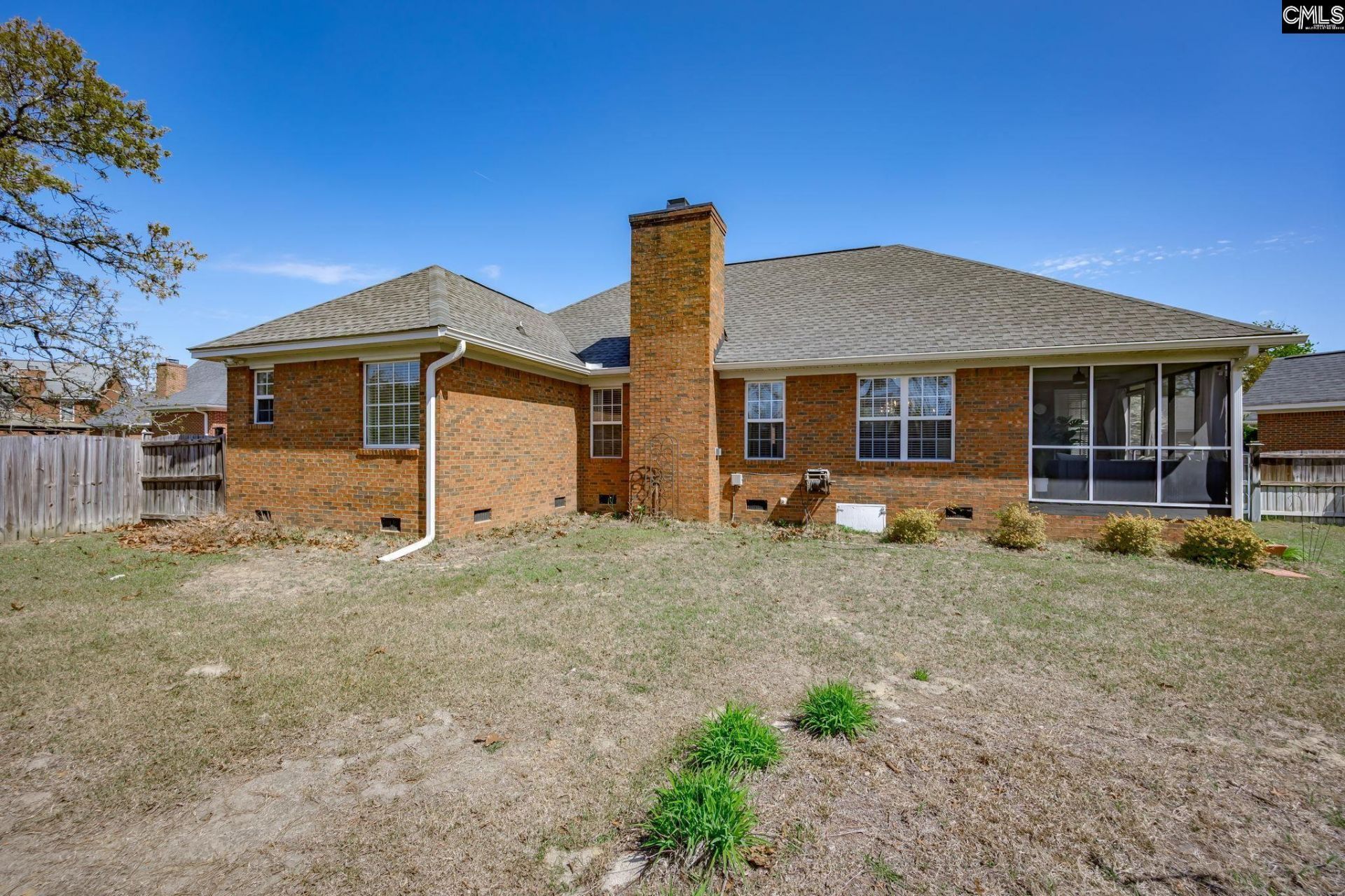 6 Holly Thorn Court Photo 32