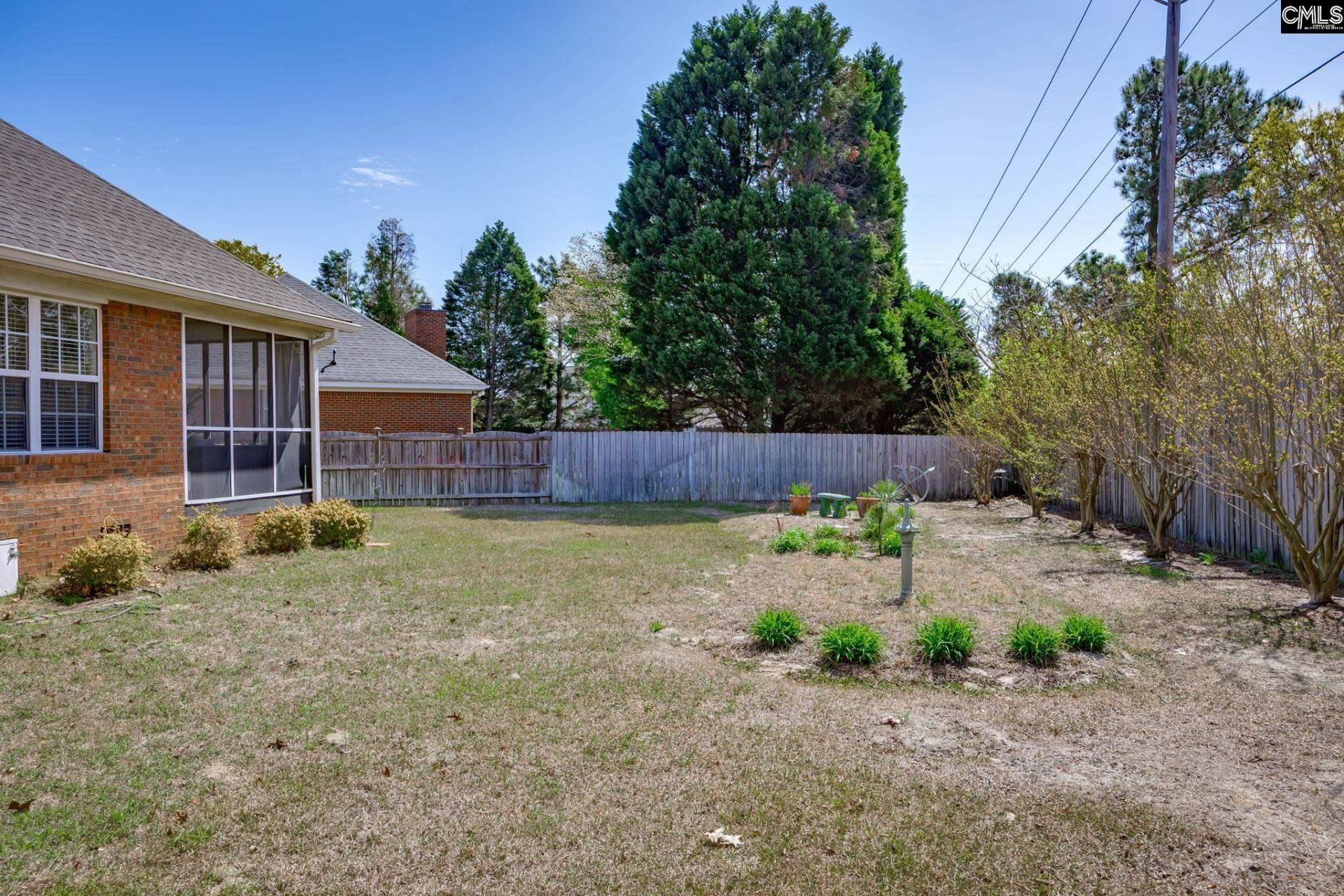 6 Holly Thorn Court Photo 36
