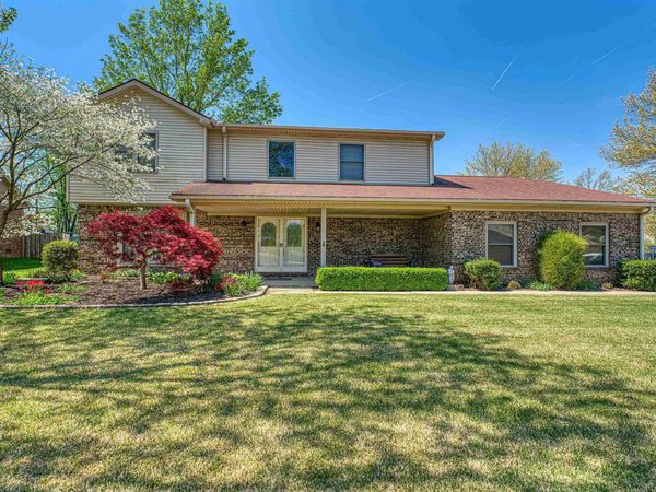 5455 Kenwood Circle, Newburgh, IN 47630