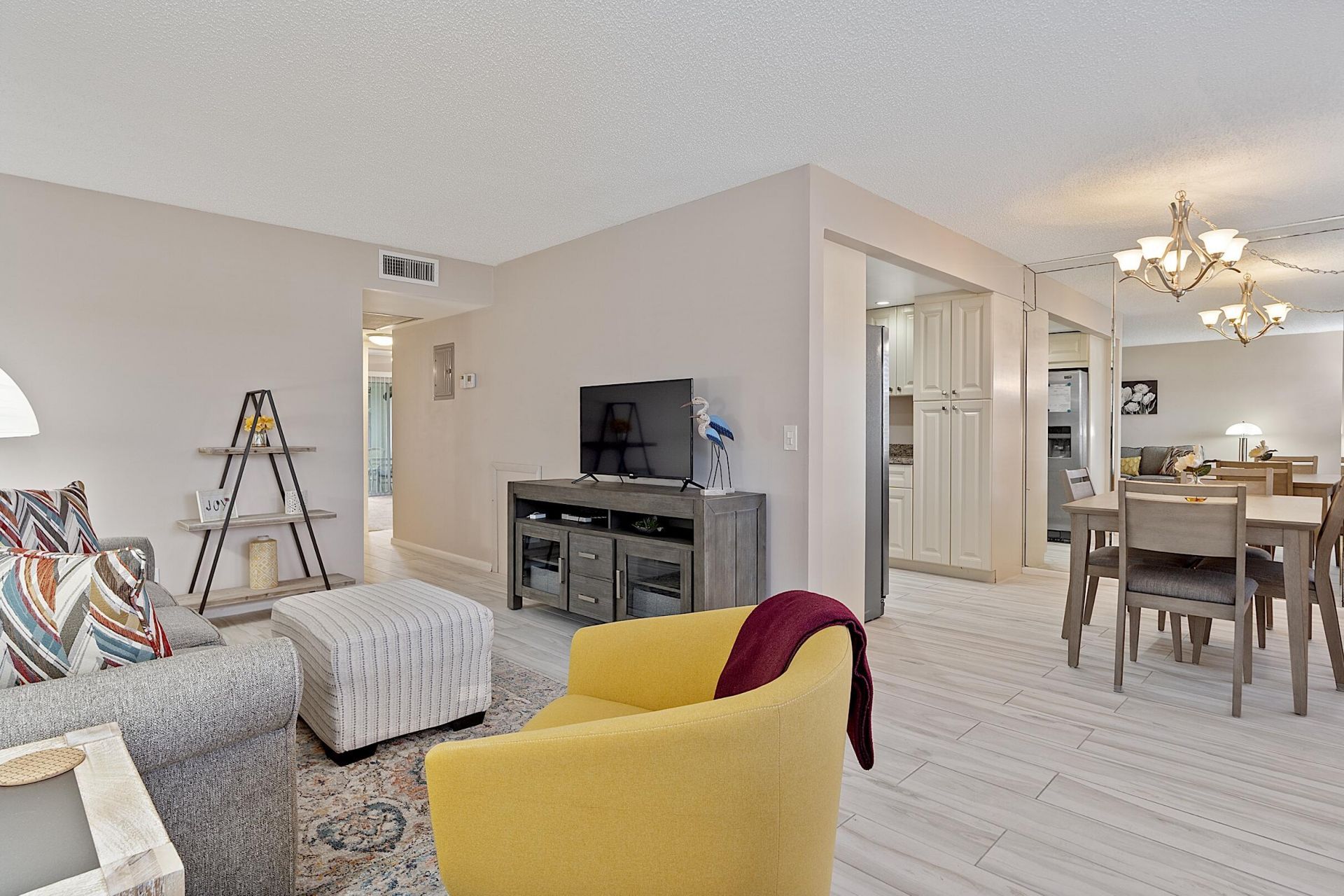 1032 Lincoln B, Boca Raton, FL 33434 Photo