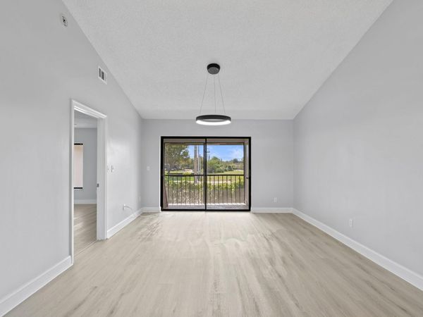 350 Club Circle, Unit 208, Boca Raton, FL 33487