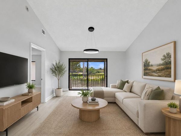 350 Club Circle, Unit 208, Boca Raton, FL 33487