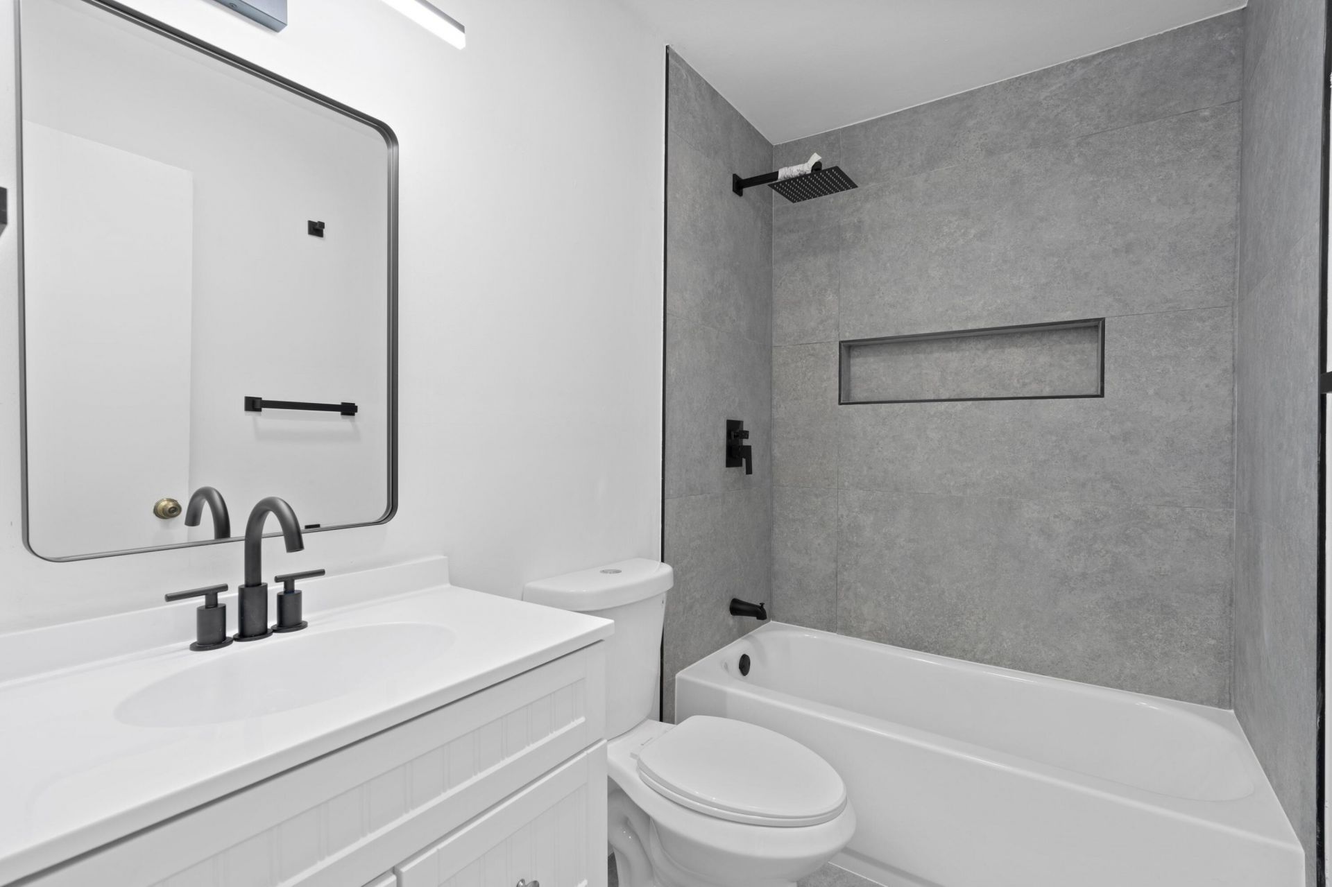 350 Club Circle, Unit 208, Boca Raton, FL 33487 Photo