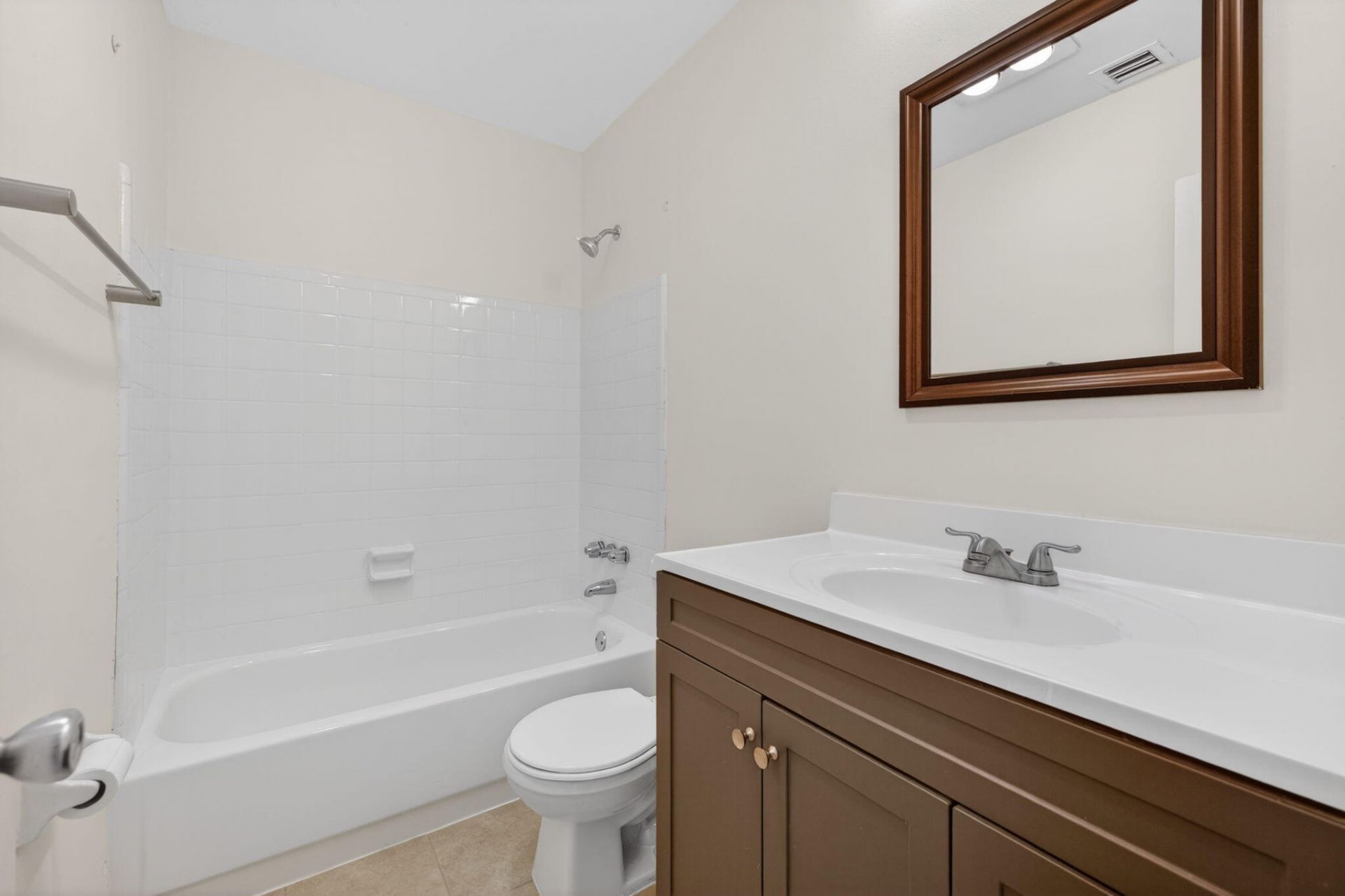 2500 SW 18th Terrace, Unit 4, Fort Lauderdale, FL 33315 Photo