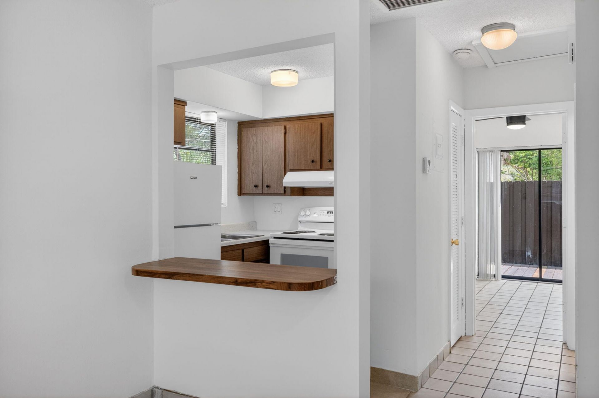 2500 SW 18th Terrace, Unit 4, Fort Lauderdale, FL 33315 Photo