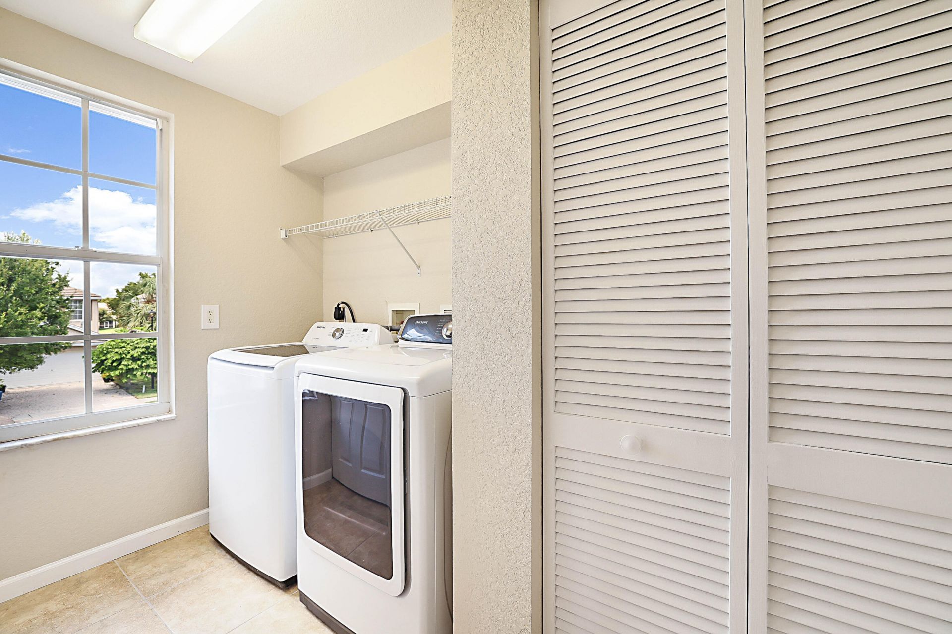 122 Kensington Way, Royal Palm Beach, FL 33414 Photo