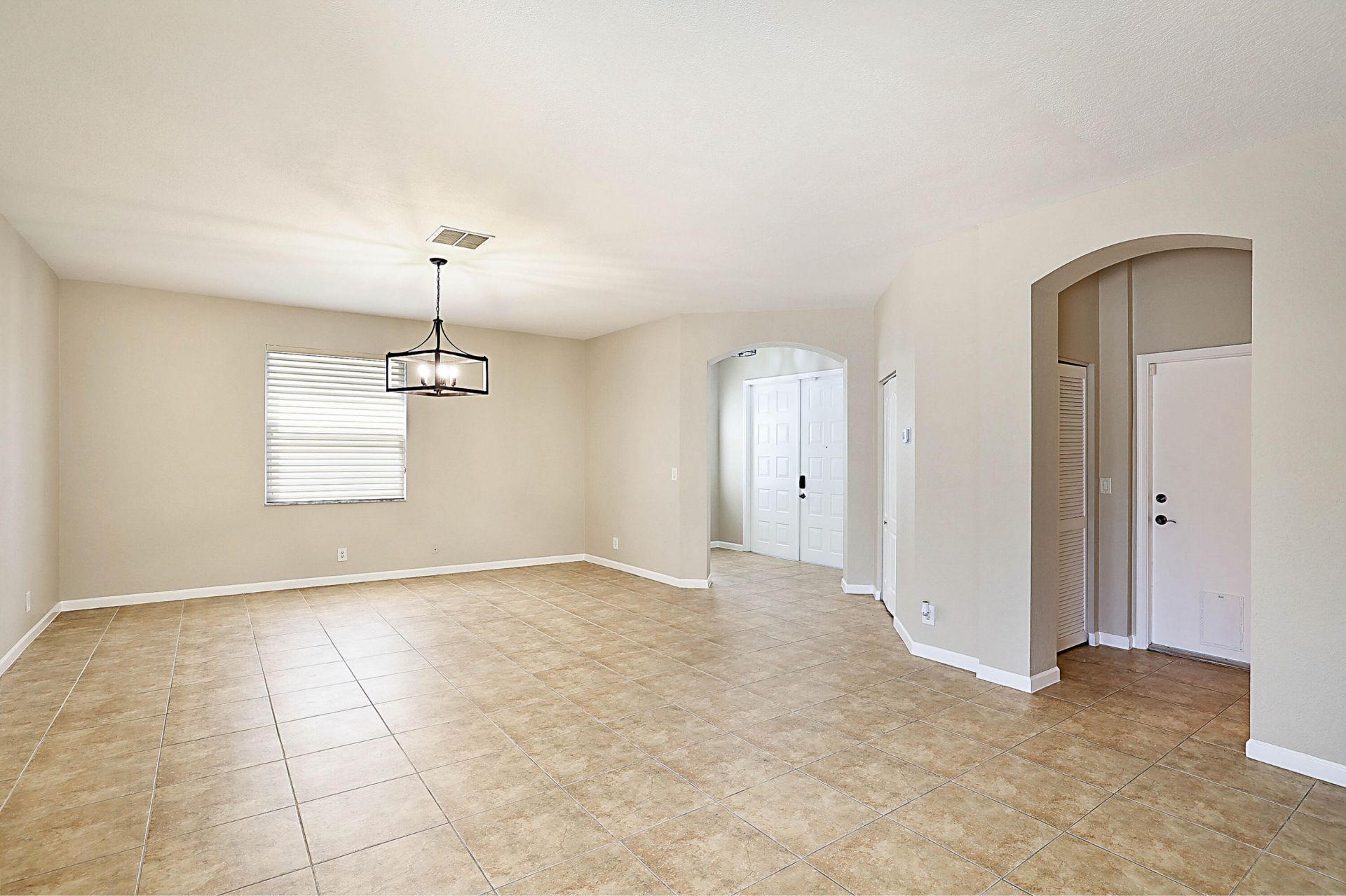 122 Kensington Way, Royal Palm Beach, FL 33414 Photo